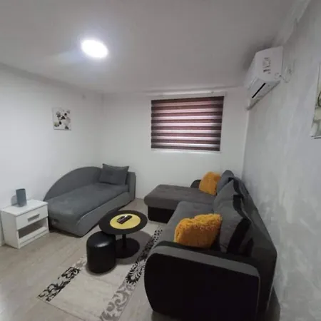 Zvezda Apartment